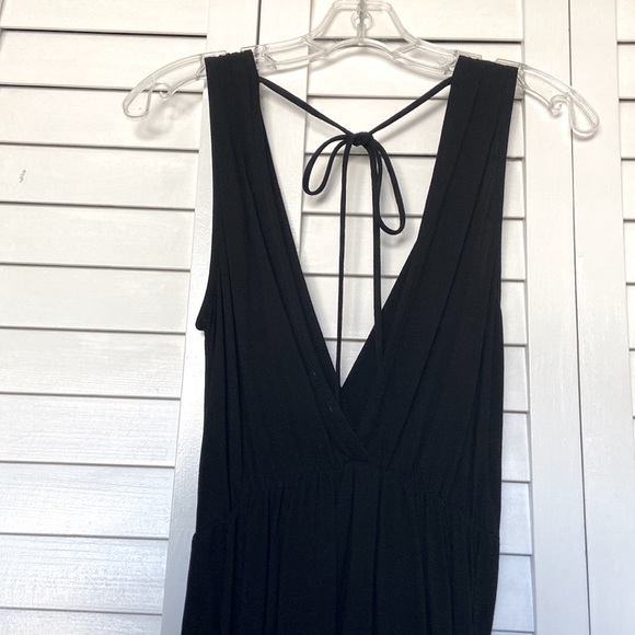Francesca’s Collection Little Black Dress (size xsmall) - Picture 4 of 5